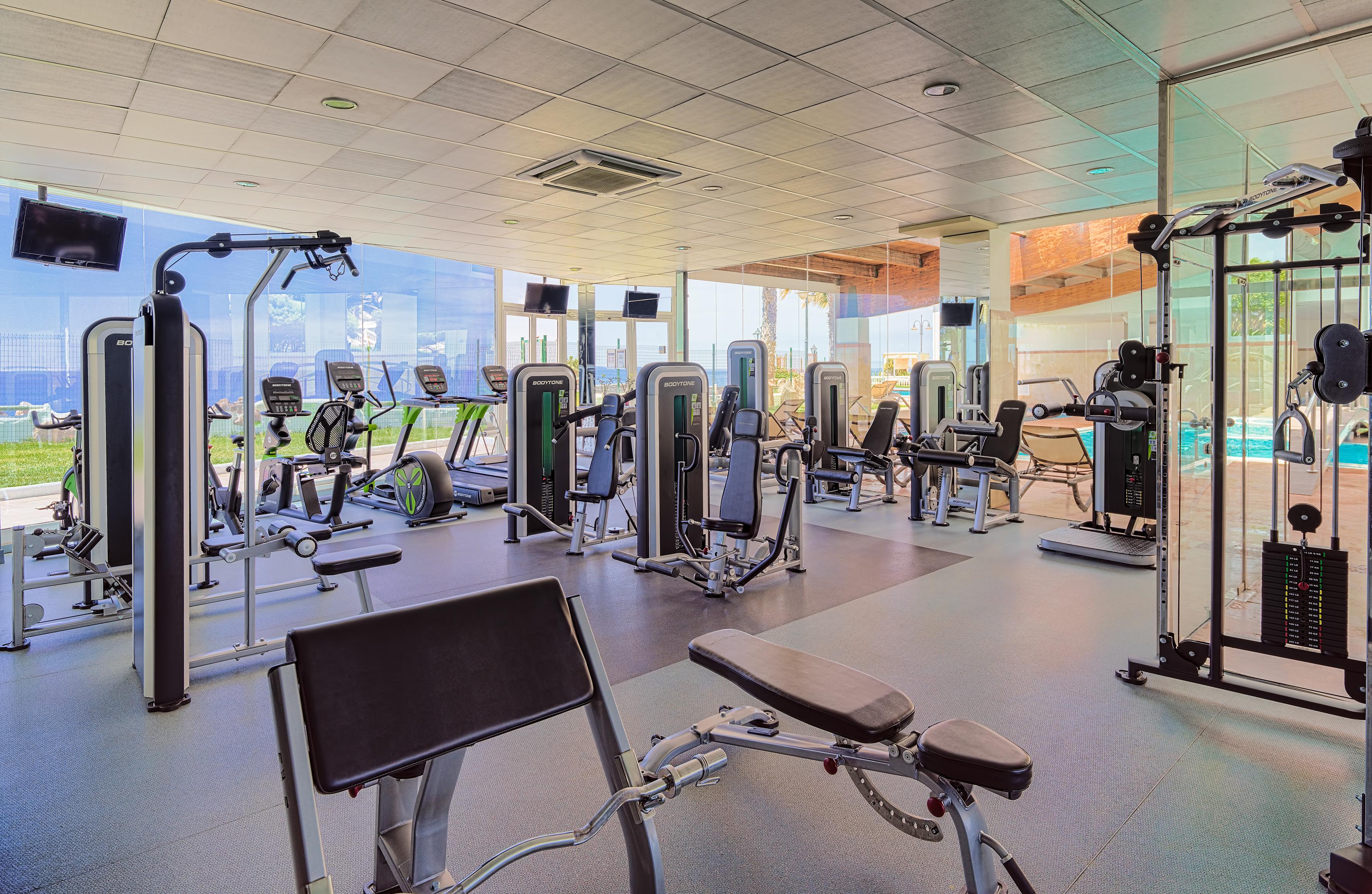 Отель H10 Rubicon Horizons Collection (Adults Only) Коста Бланка Экстерьер фото The gym at the hotel